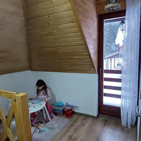 Mina Lux Kaludjerske Bare