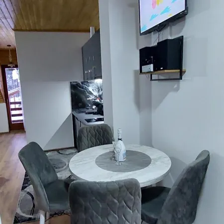 Mina Lux Kaludjerske Bare